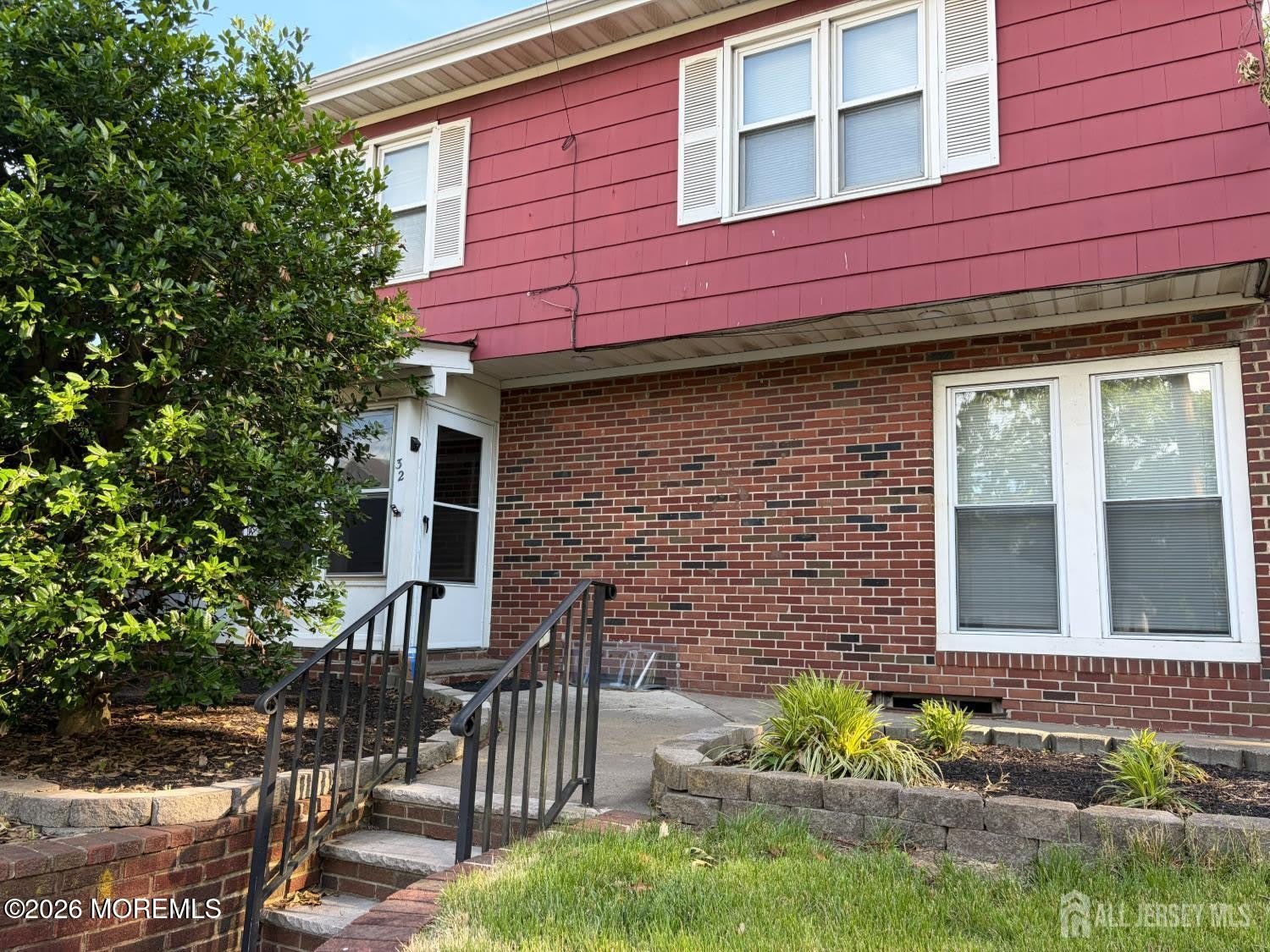 32 Heston Avenue – photo 1 of 33