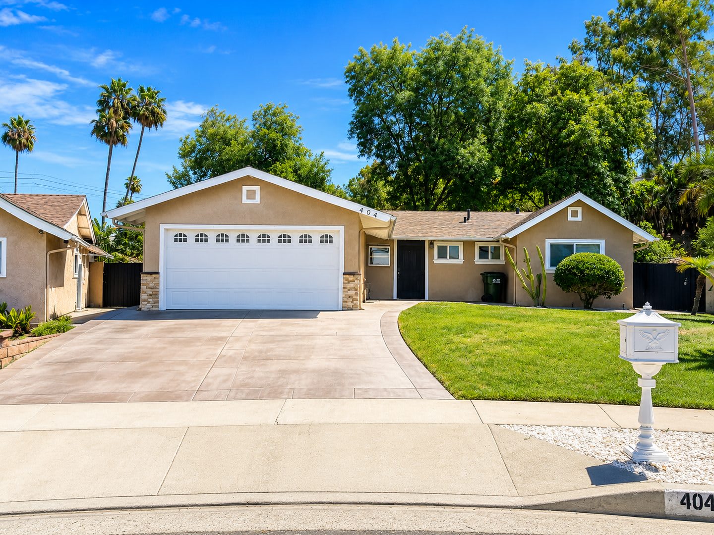 Stunning La Puenta Home – photo 1 of 17