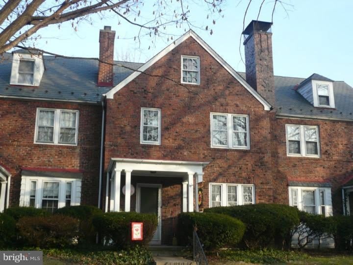 209 S 7TH Avenue – photo 1 of 11