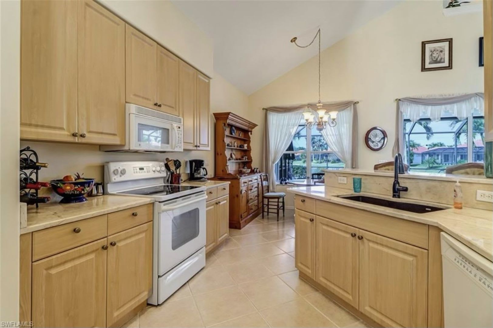 Ask About The Two Weeks Free Single Family Pool Home Unfurnished 3 Bed 2 Bath Lake View Wonderful Community And Location – photo 1