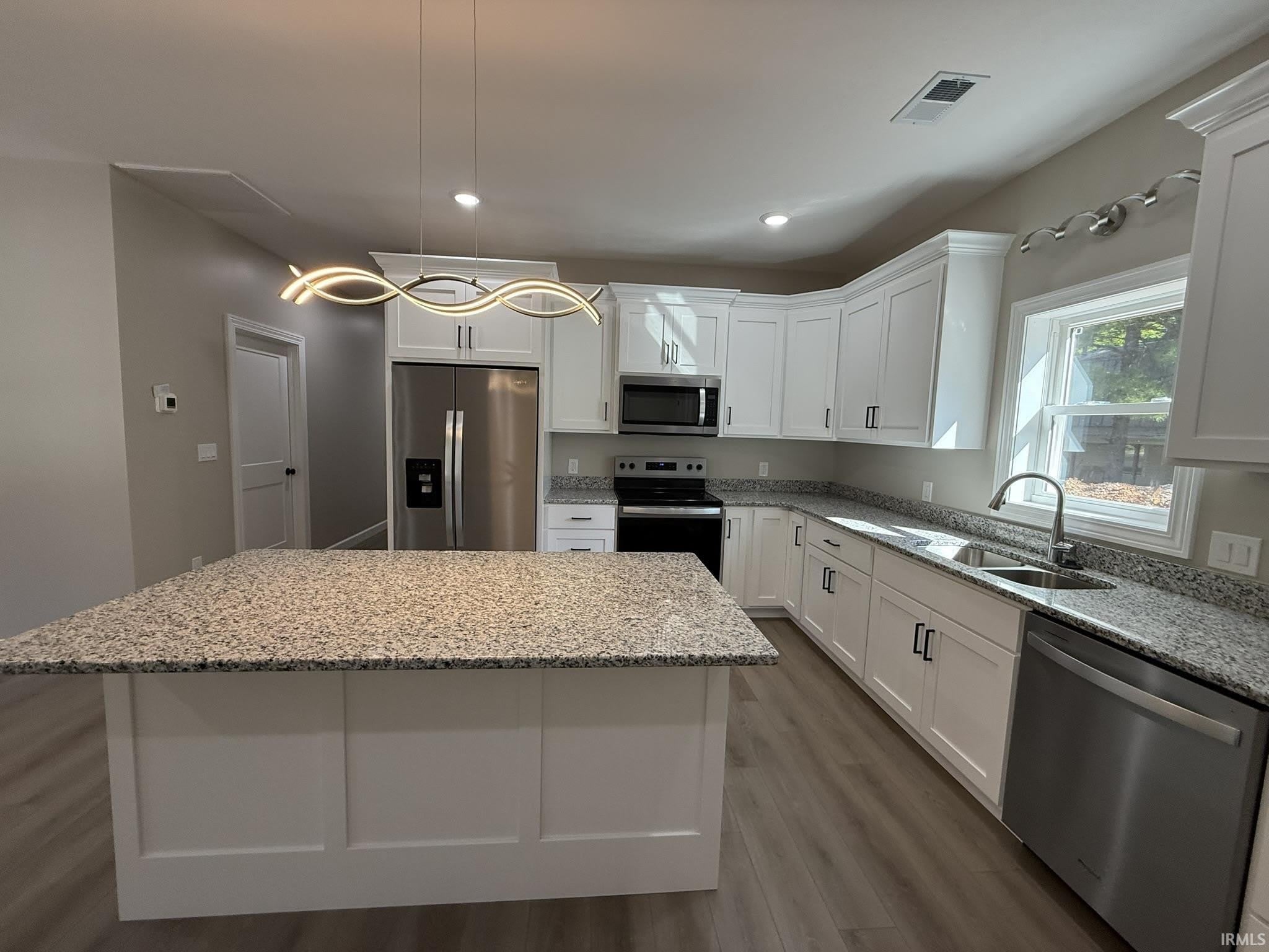 3417 S Knightridge Road – photo 1 of 25