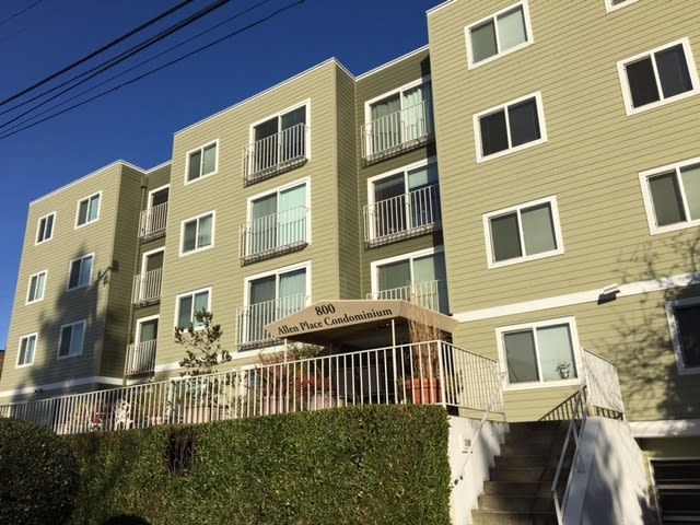 Spacious 1 Bed/1 Bath Condo in Wallingford/Fremont – photo 1