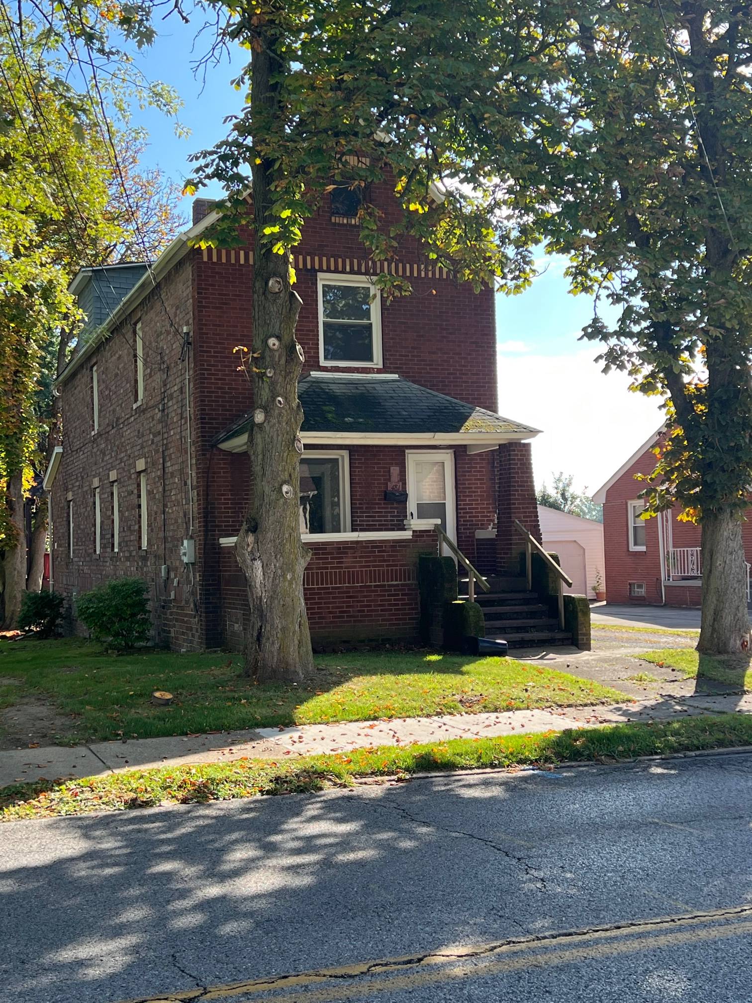 481 12th Street – photo 1 of 11