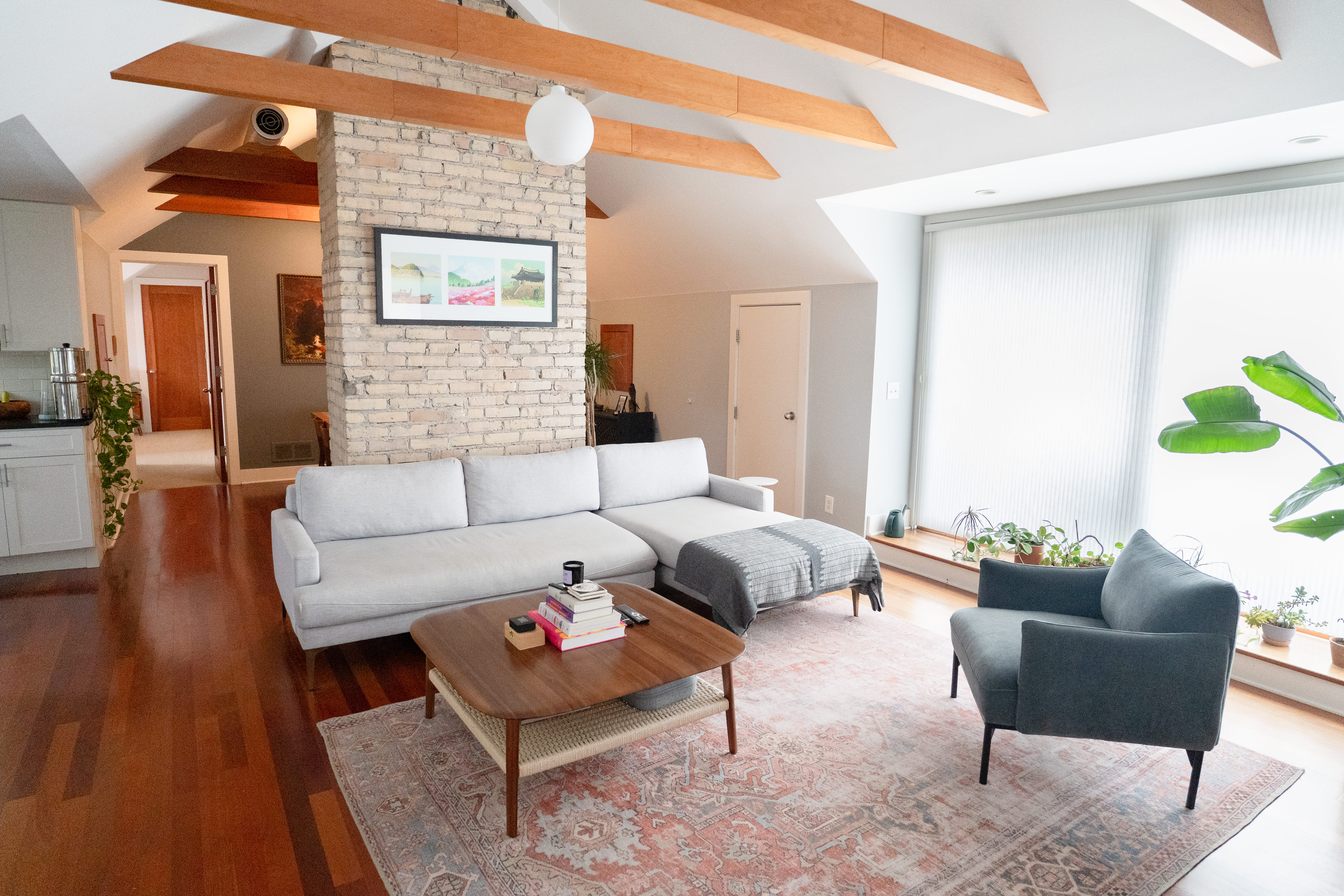 3037 Knox Avenue South – photo 1