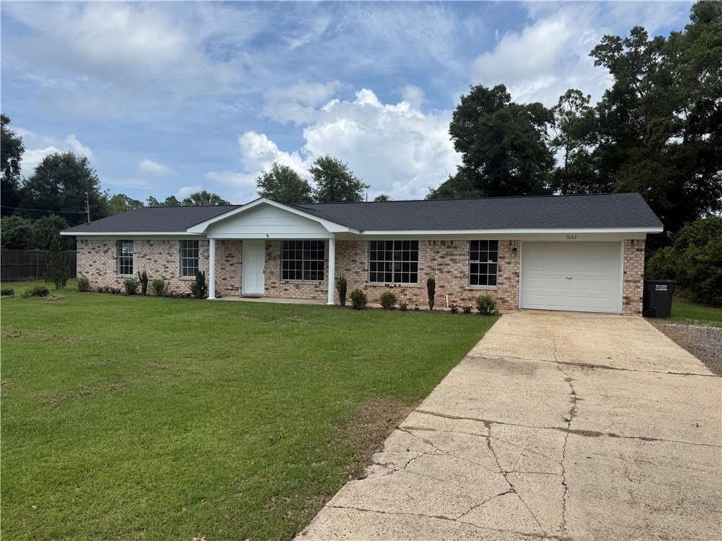 7662 Simmons Drive – photo 1 of 215