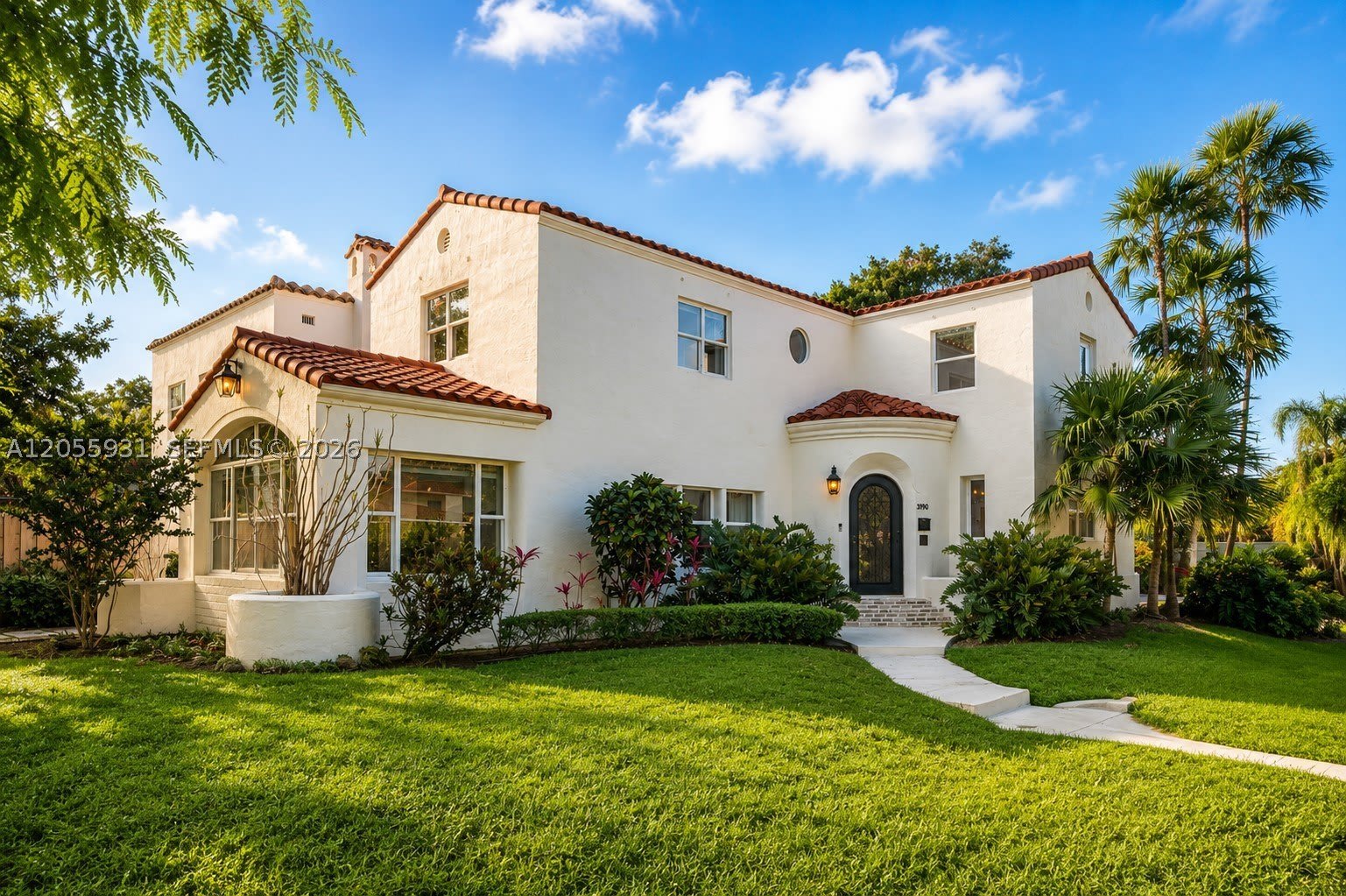 3190 Sheridan Ave – photo 1