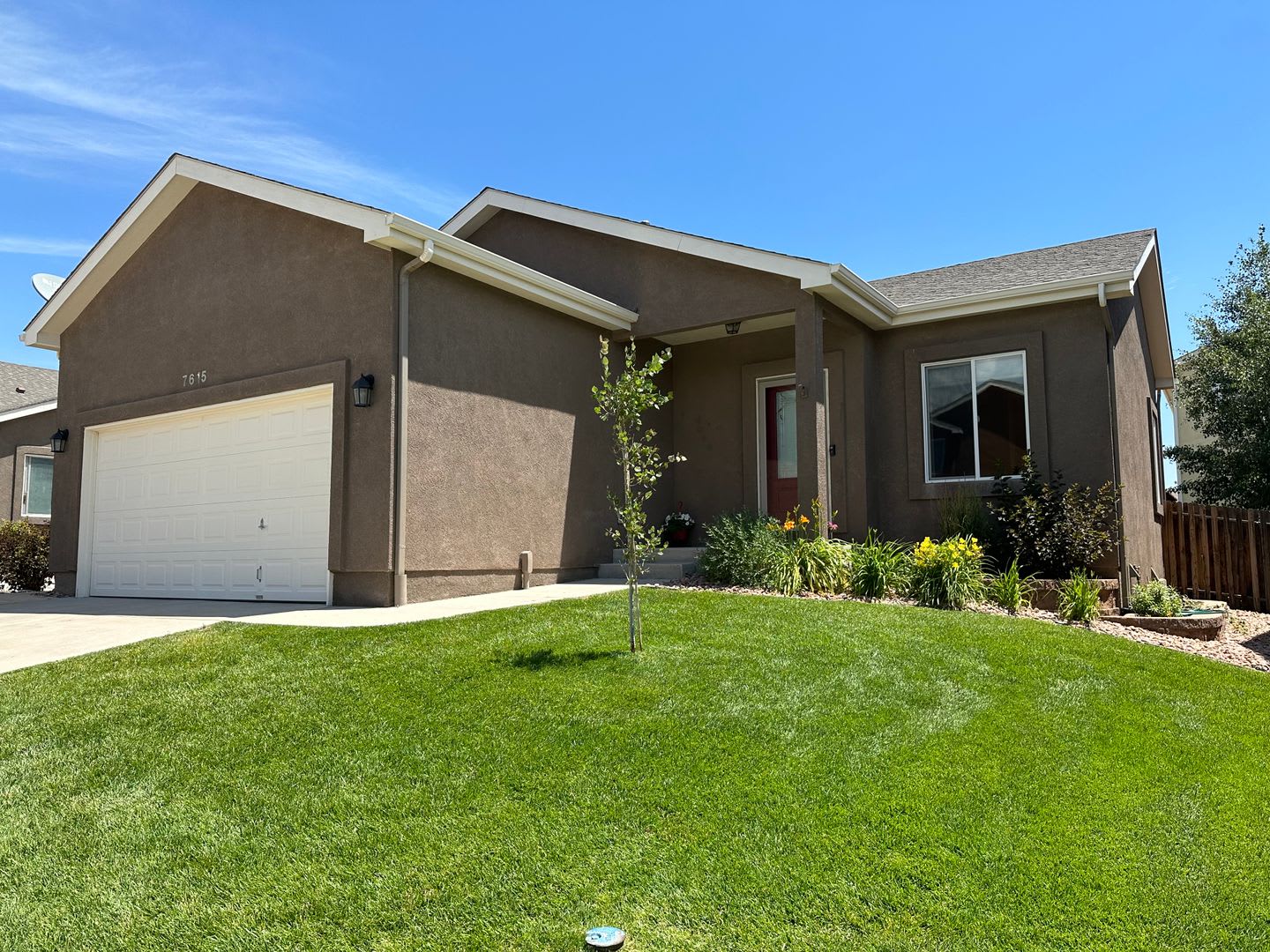 Pristine 3 bed 3 Bath Home In Meridian Ranch – photo 1