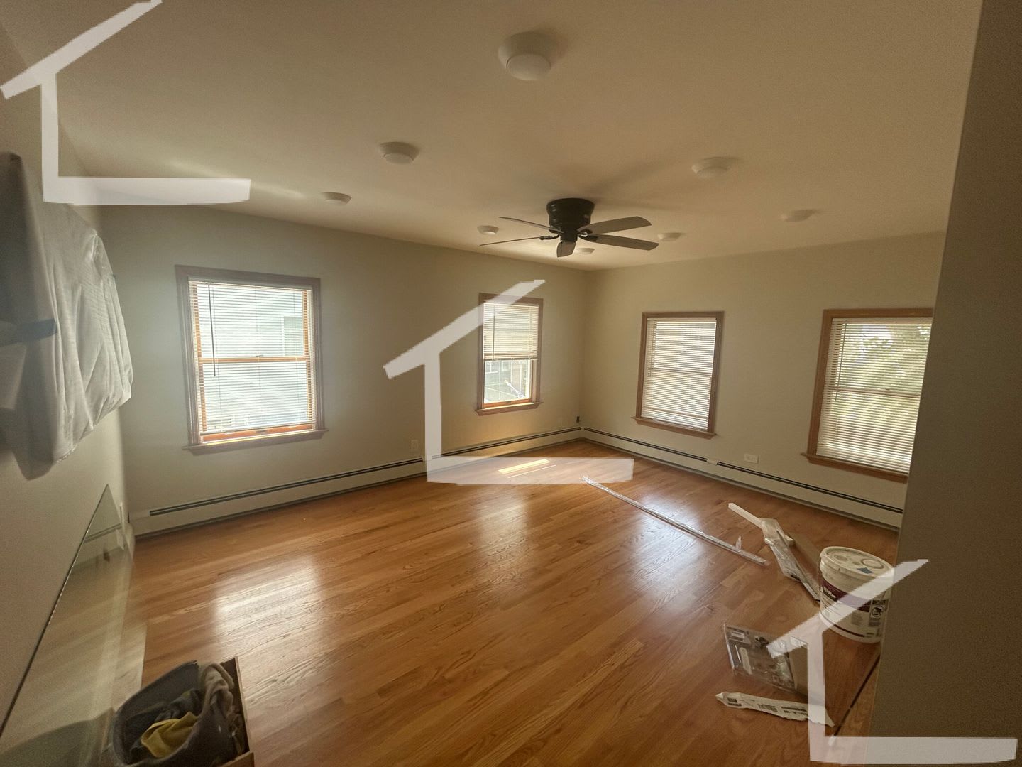 Charming 3 5 Bedroom No Broker Fee – photo 1
