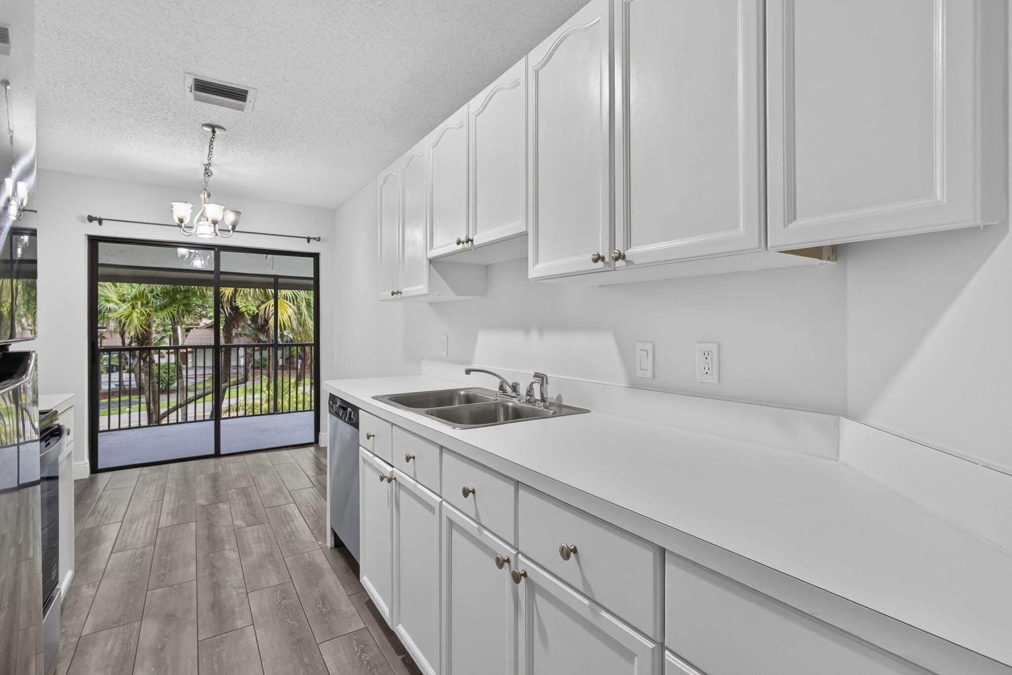 12708 Shoreline Drive – photo 1