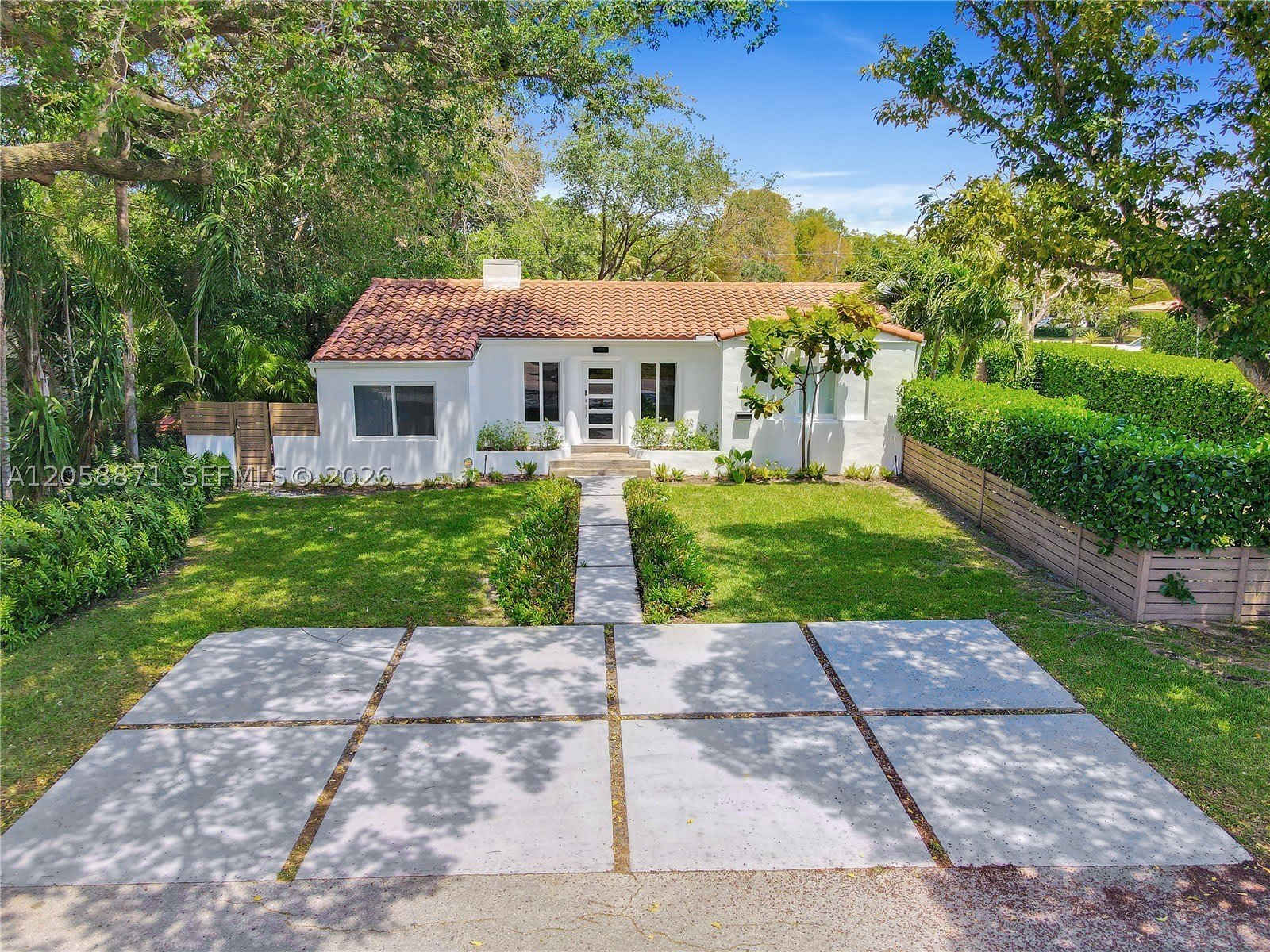 101 NW 100th St – photo 1 of 32