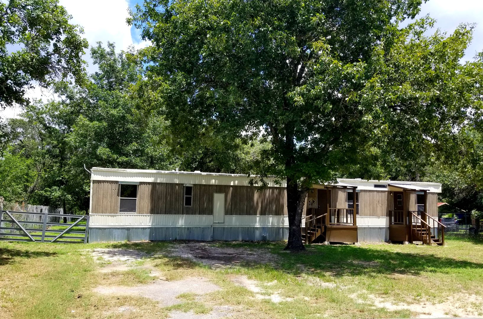 3 2 Mobile Home In Elmendorf Tx – photo 1