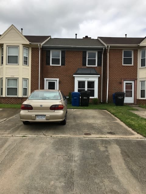 3 Bedroom Townhouse in Virginia Beach – photo 1