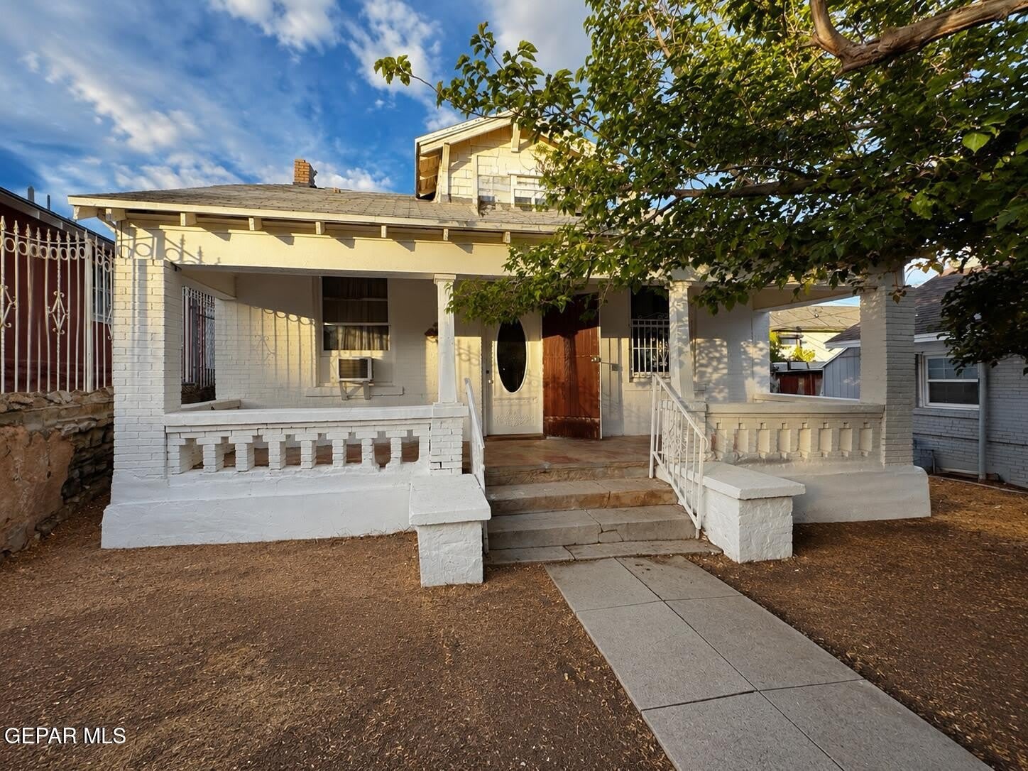 1516 N CAMPBELL Street – photo 1