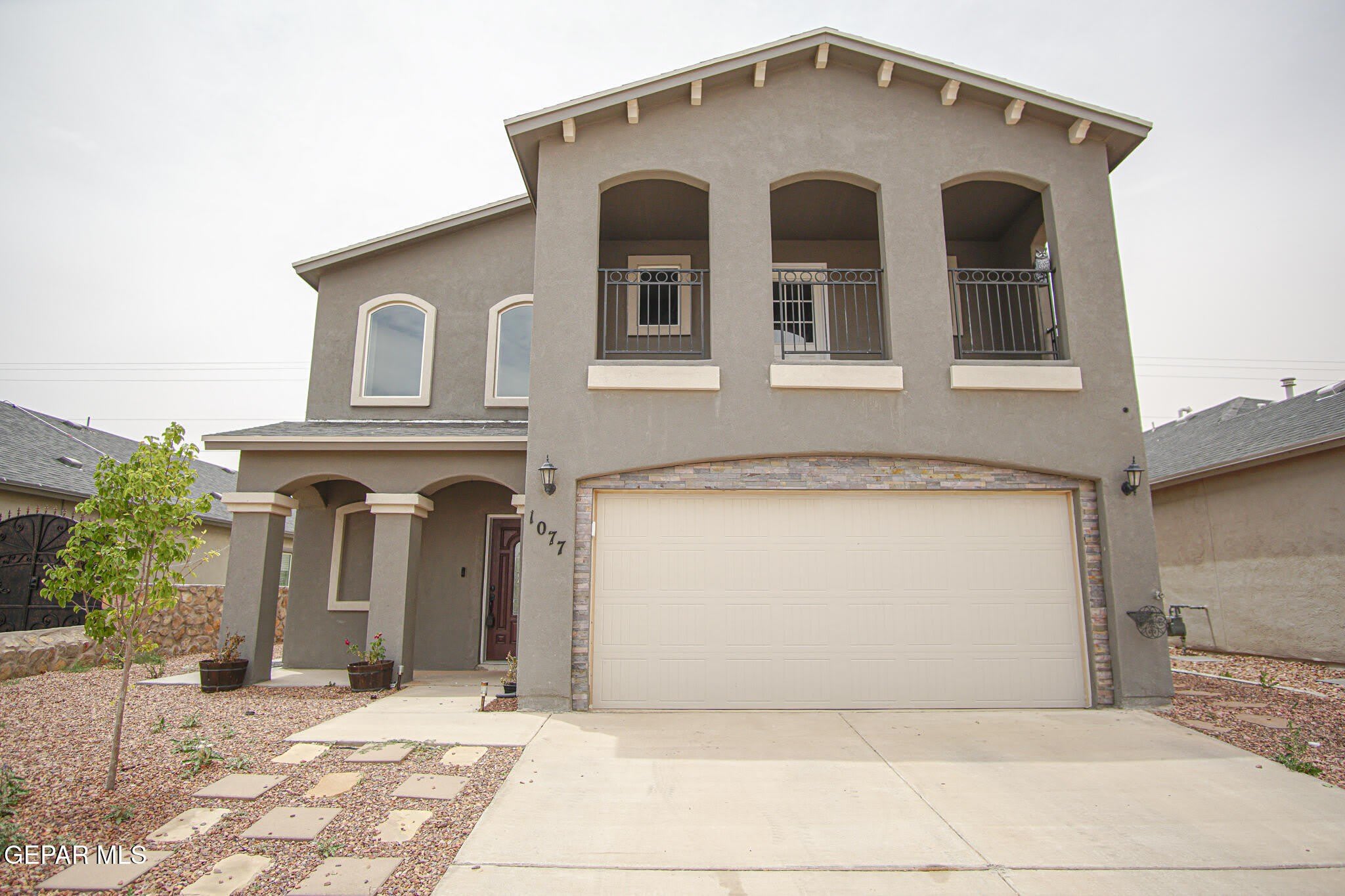 1077 Indigo Sky Street – photo 1 of 37