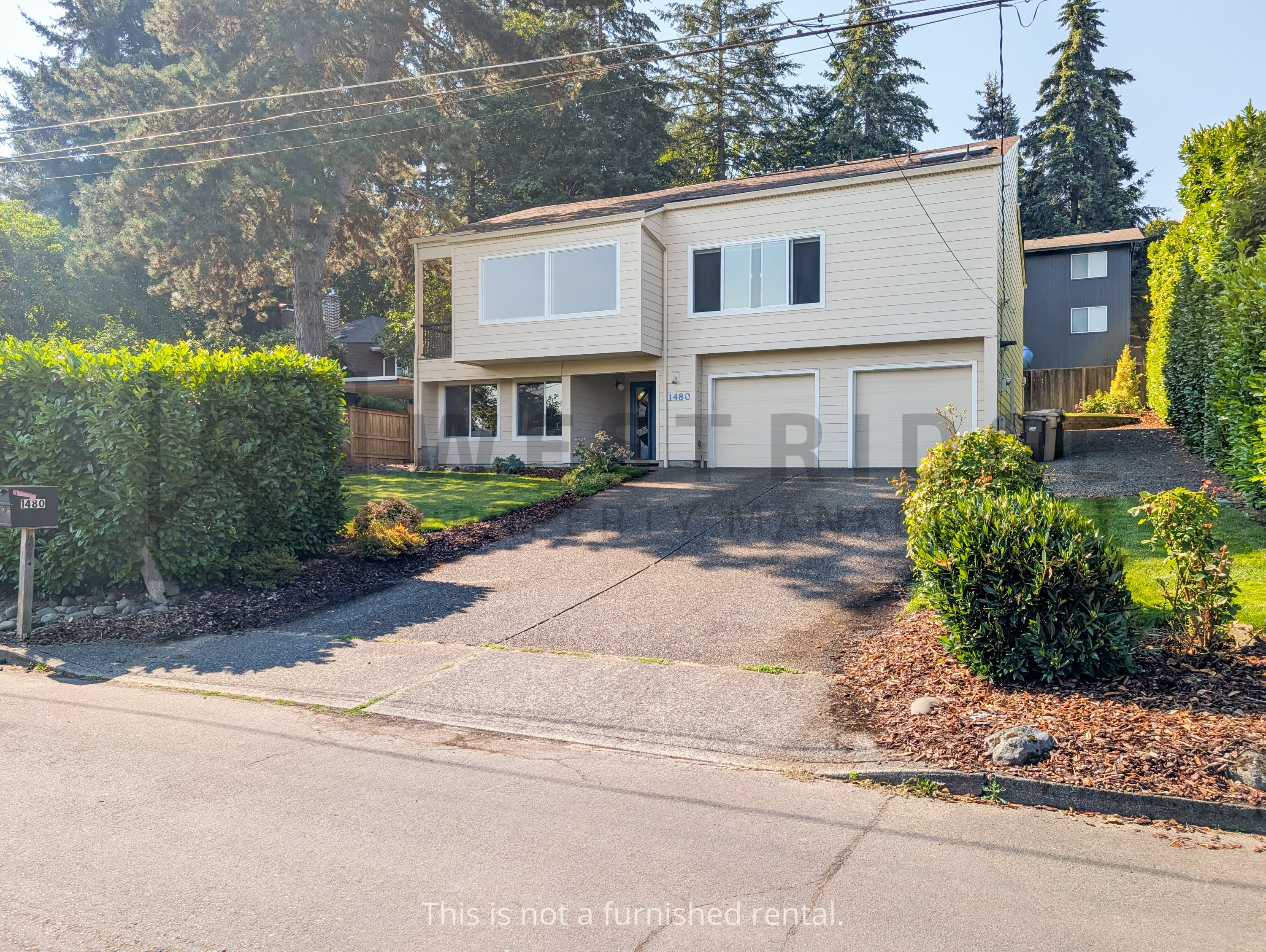 1480 Hemlock St – photo 1