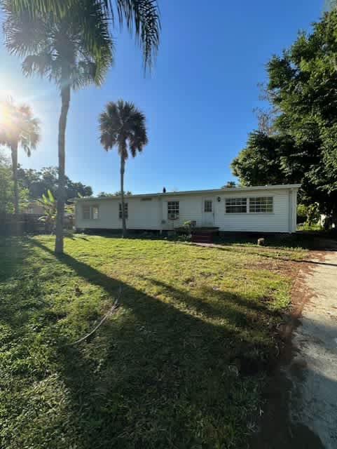 11367 Redbud Lane – photo 1