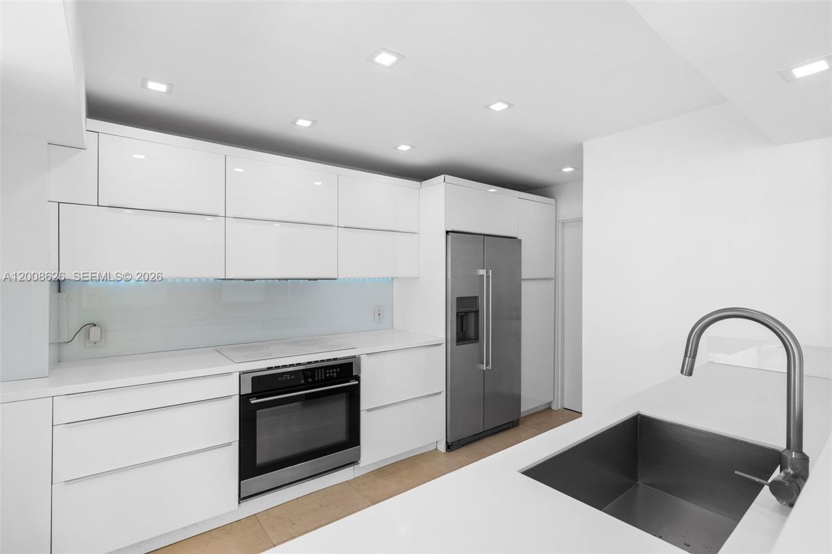 1420 Brickell Bay Drive 1001A, Miami, FL 33131 – photo 1