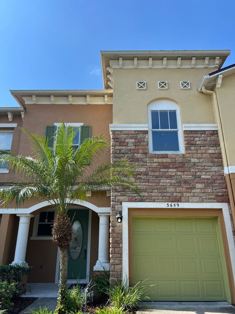 3 Bedroom Townhome for Rent – photo 1