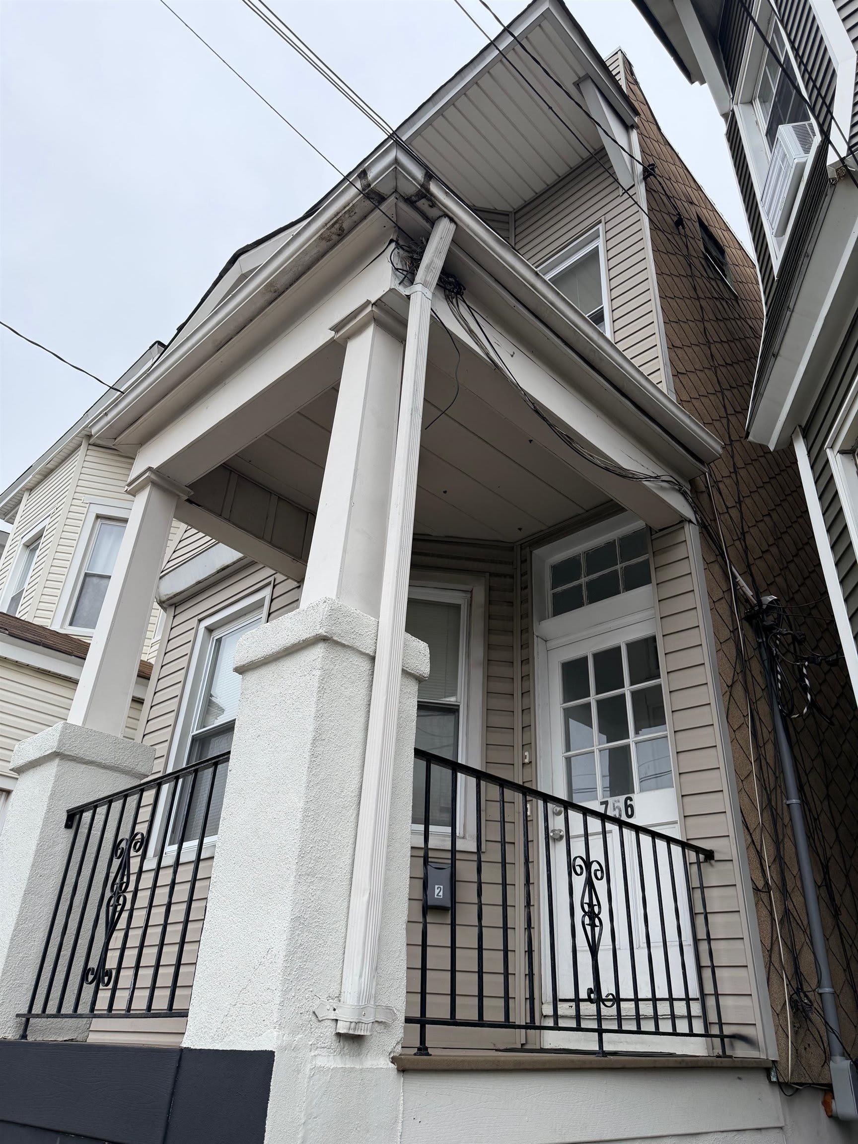 756 IRVING PL – photo 1 of 8