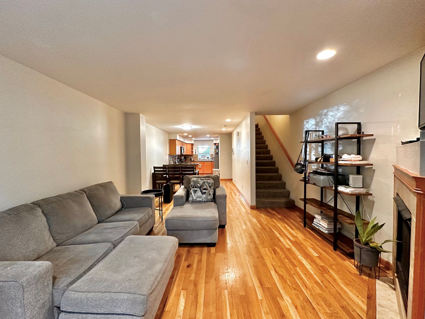 Modern 3BR – photo 1