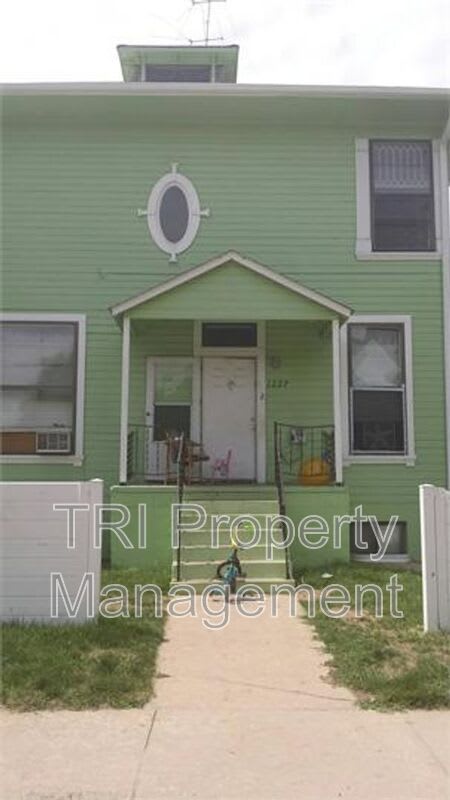 1227 12th Avenue – photo 1
