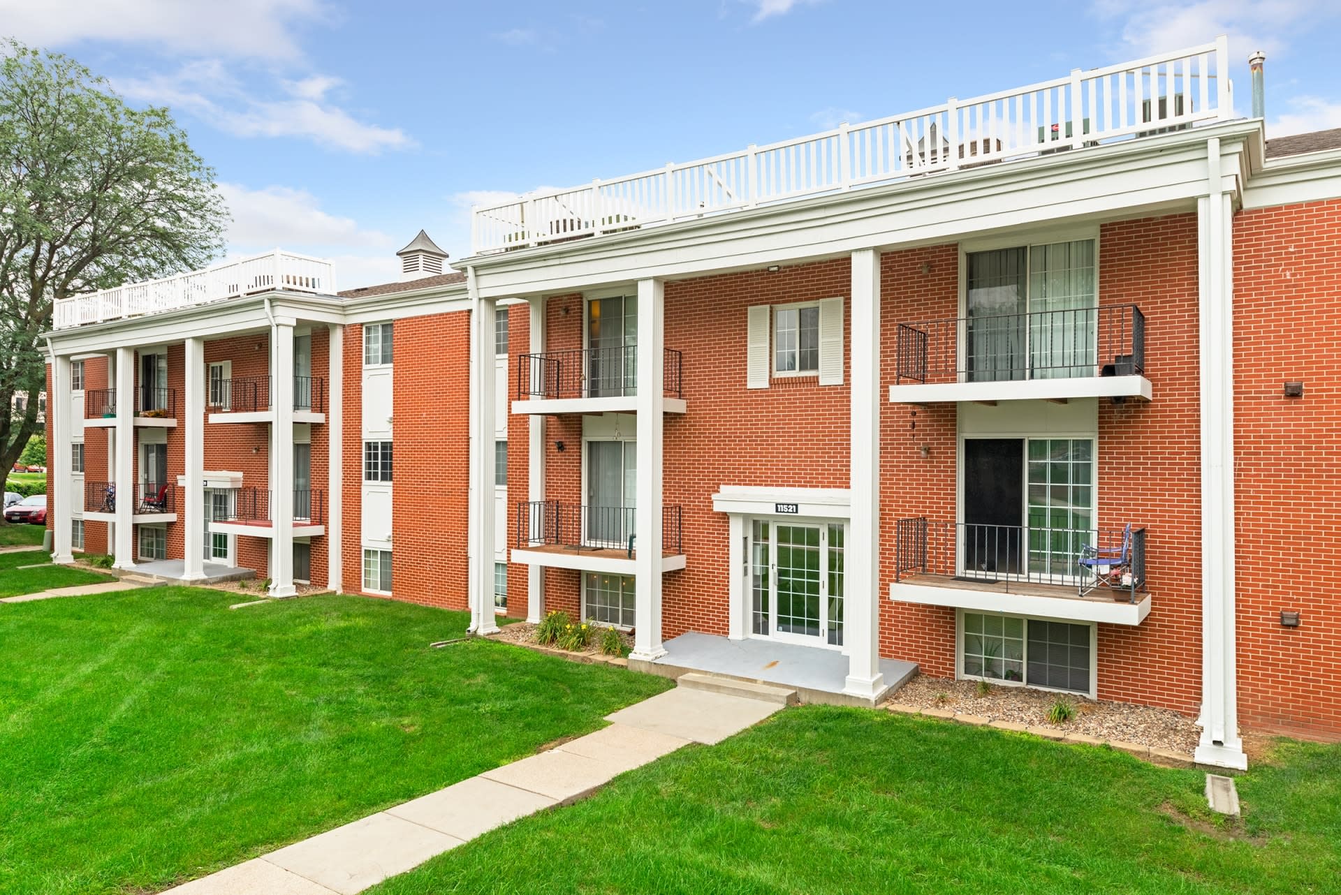Westwood Apartments – photo 1