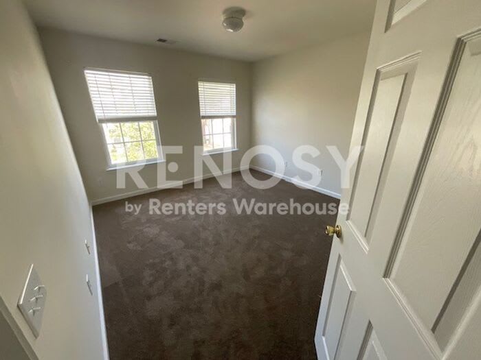 11715 Harsworth Lane – photo 1