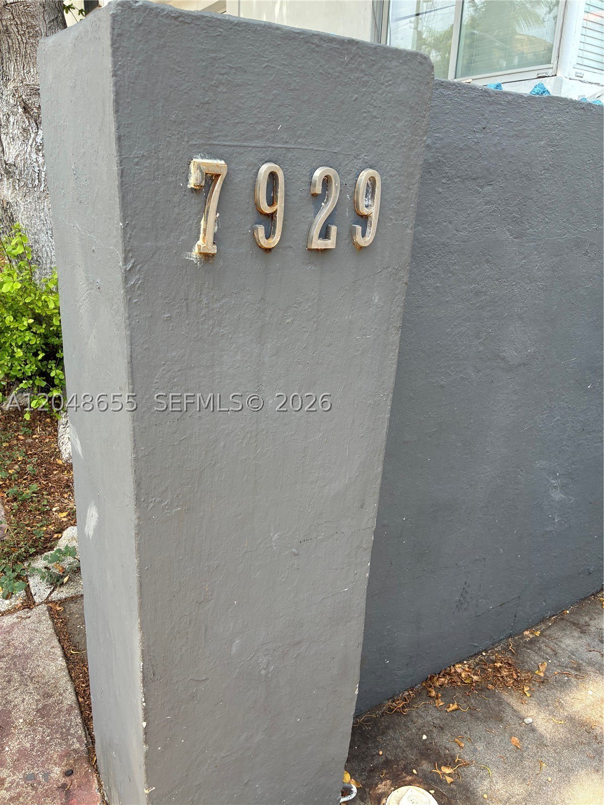 7929 Abbott Ave – photo 1 of 12