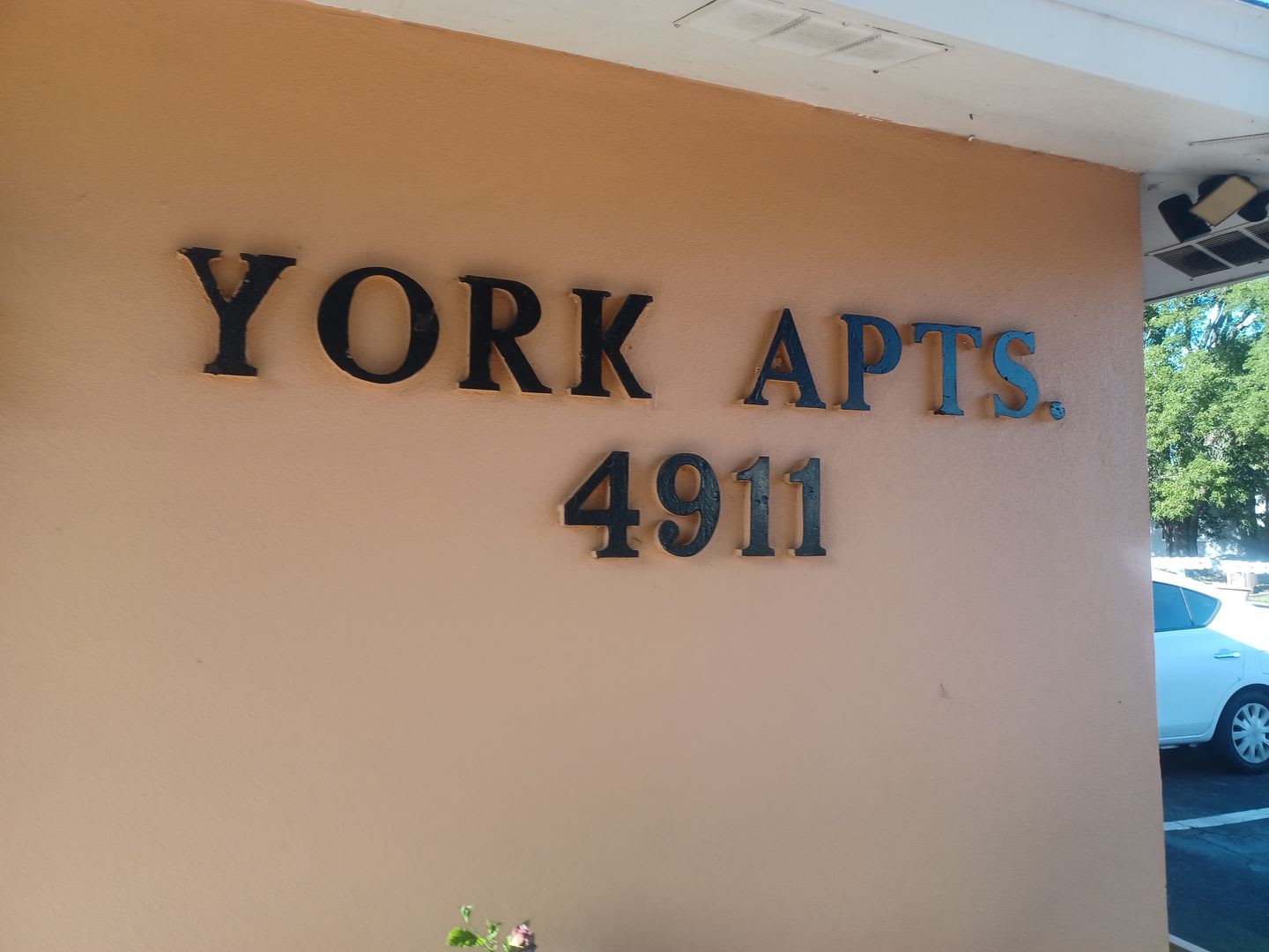 4911 York St – photo 1