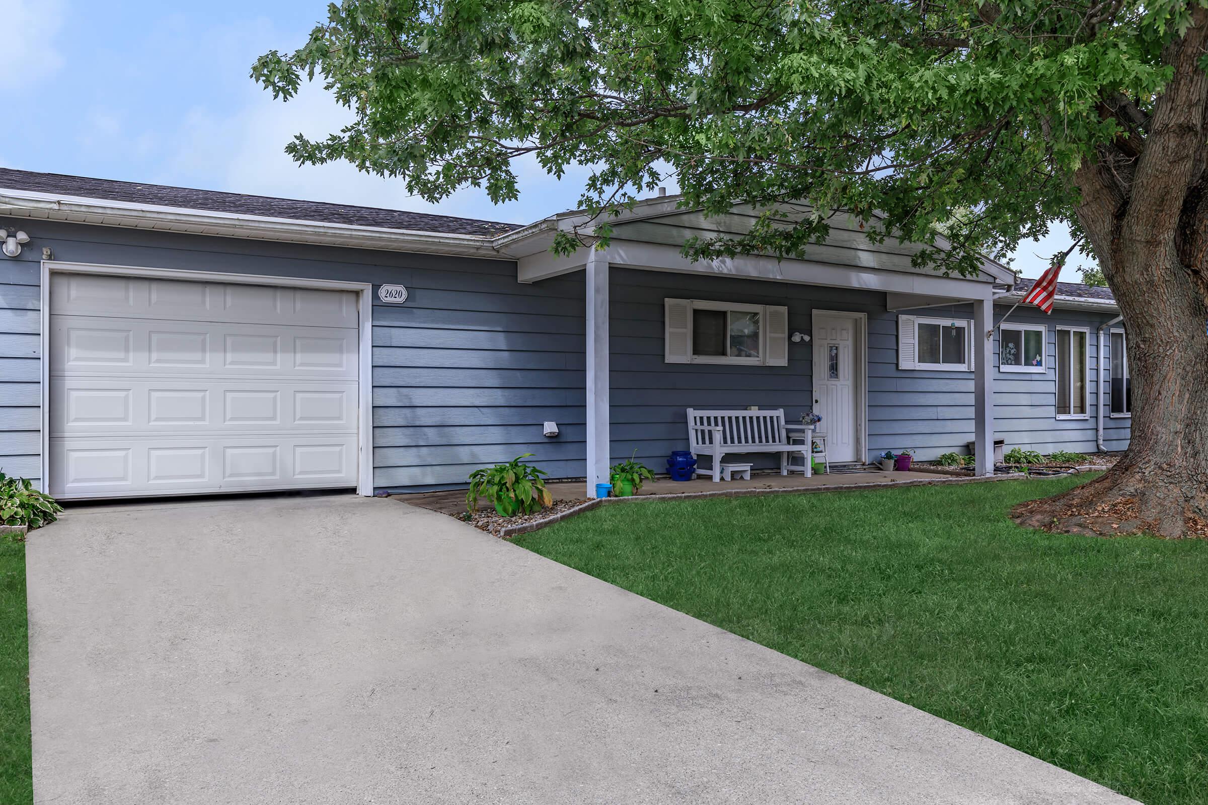 1703 South Lincoln Street – photo 1 of 17