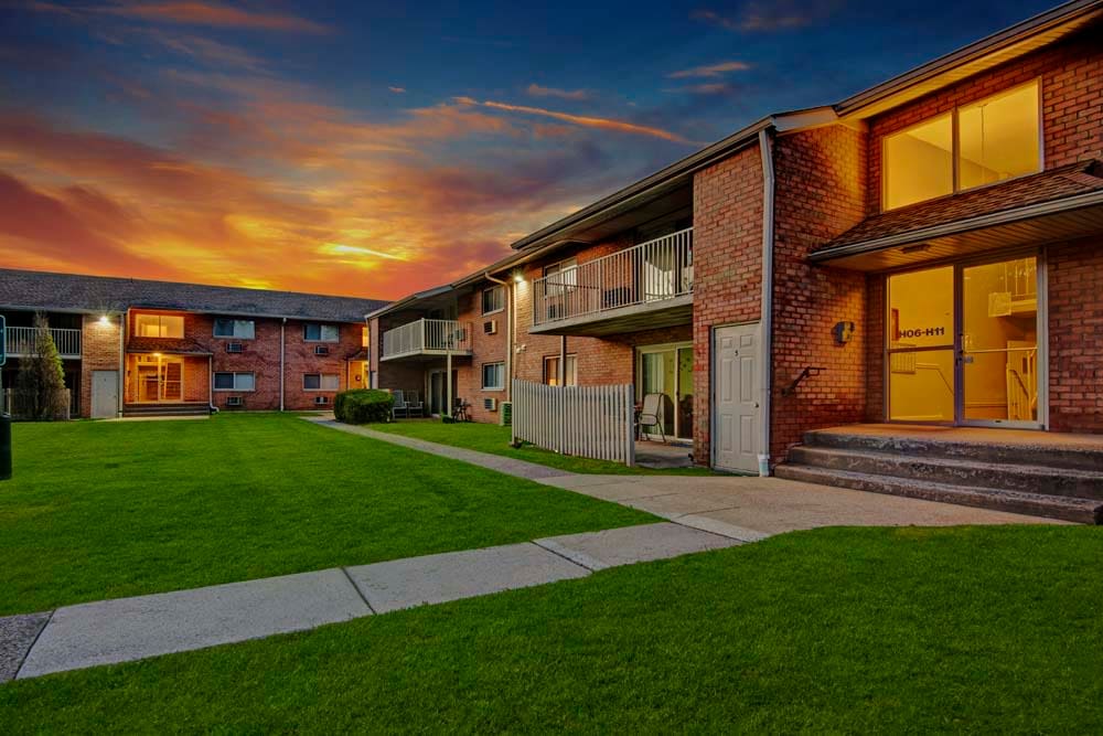 Golf Club Apartments – photo 1 of 37