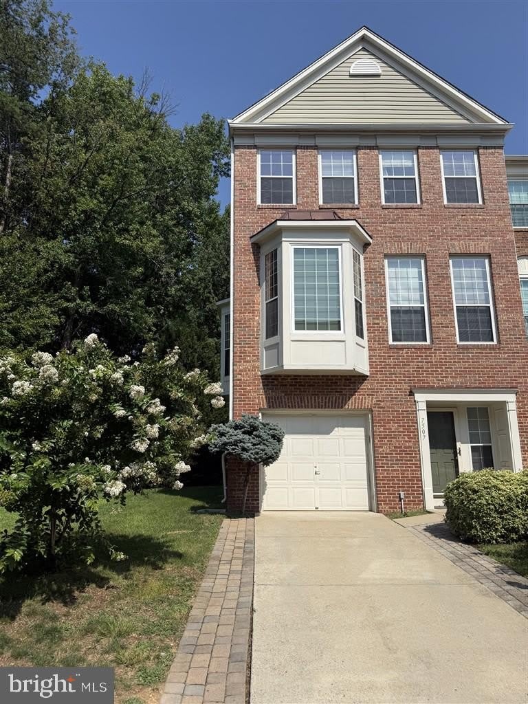 7507 LAMOYNE Court – photo 1