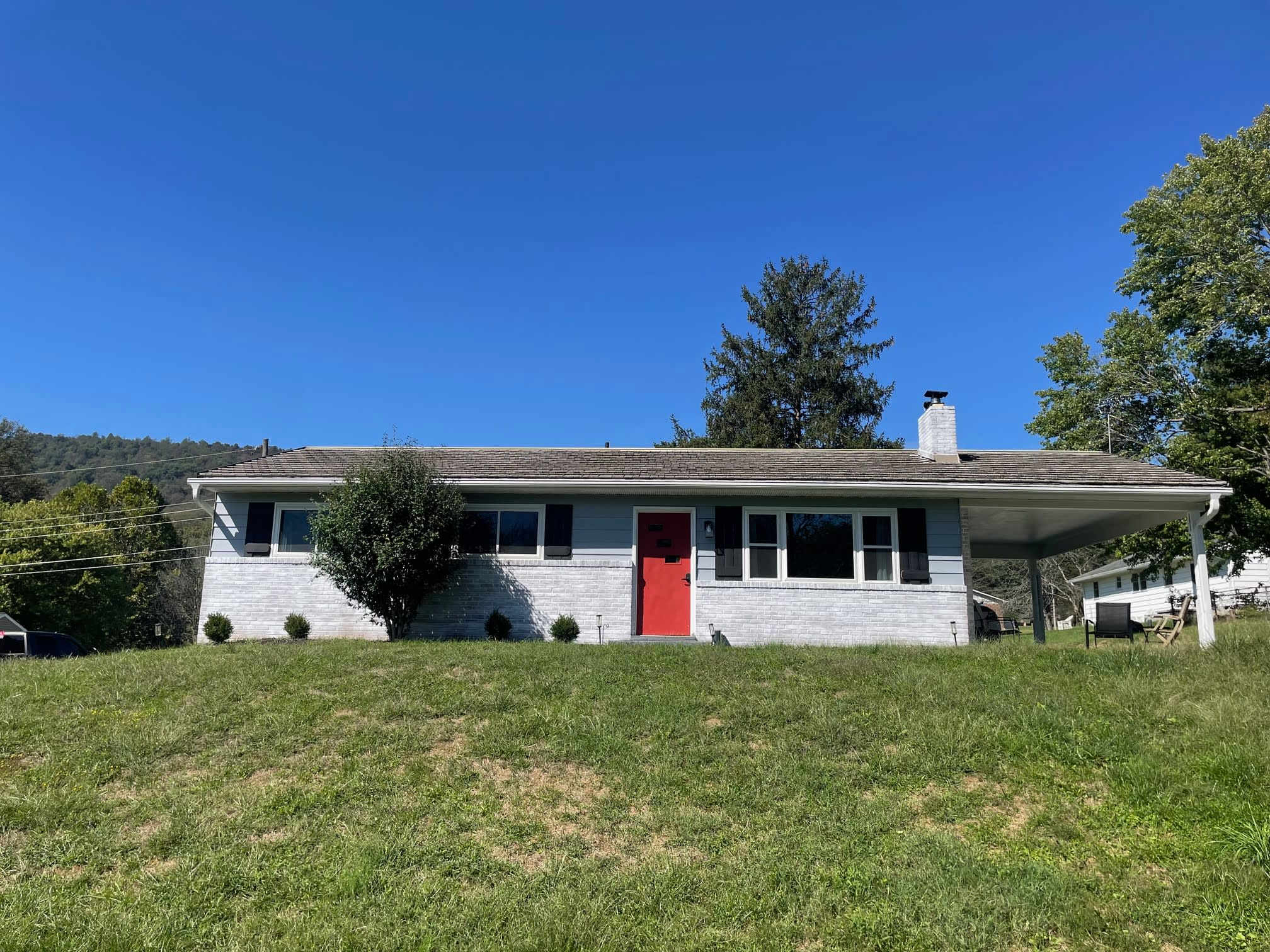 627 Docs Lane – photo 1 of 17