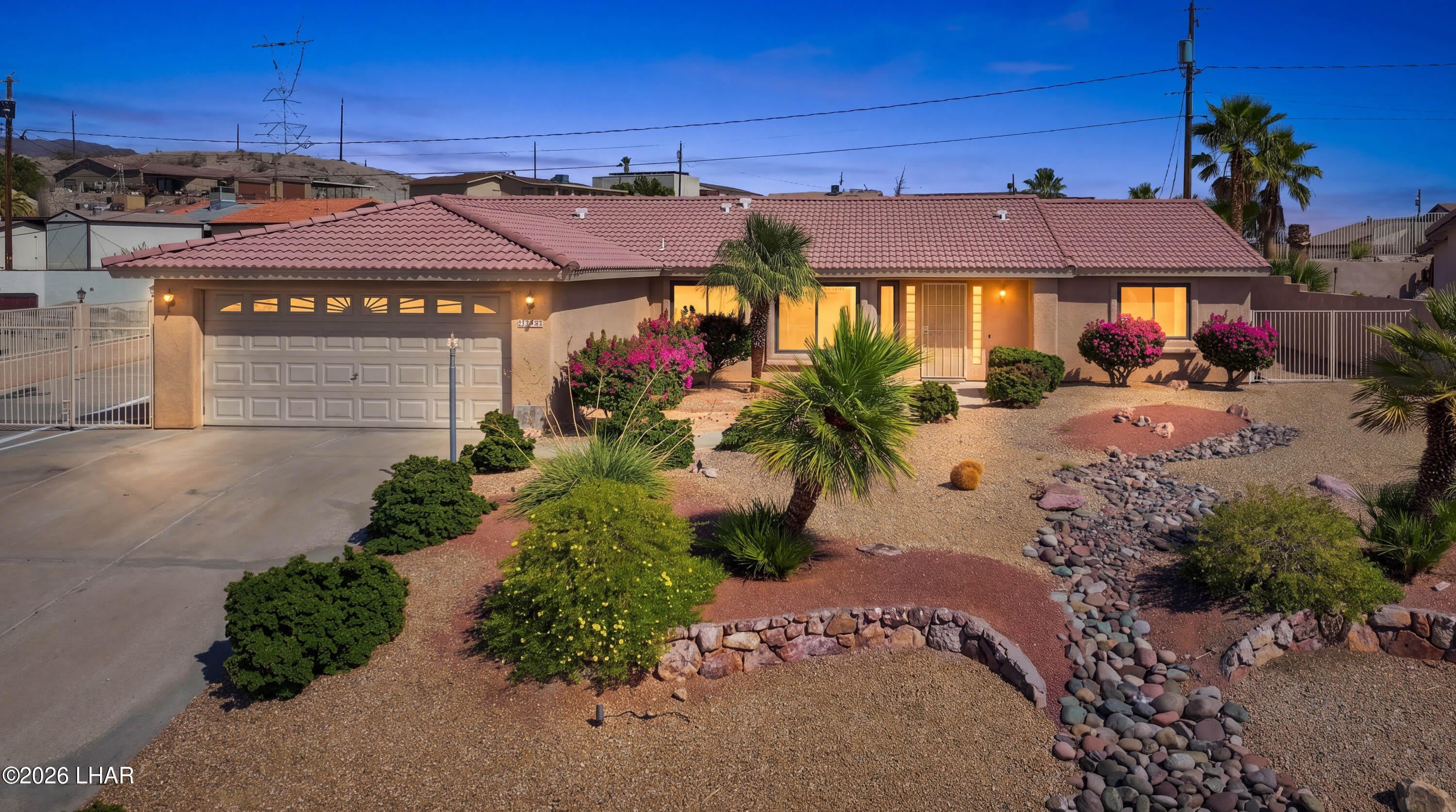 3048 Mirage Dr – photo 1