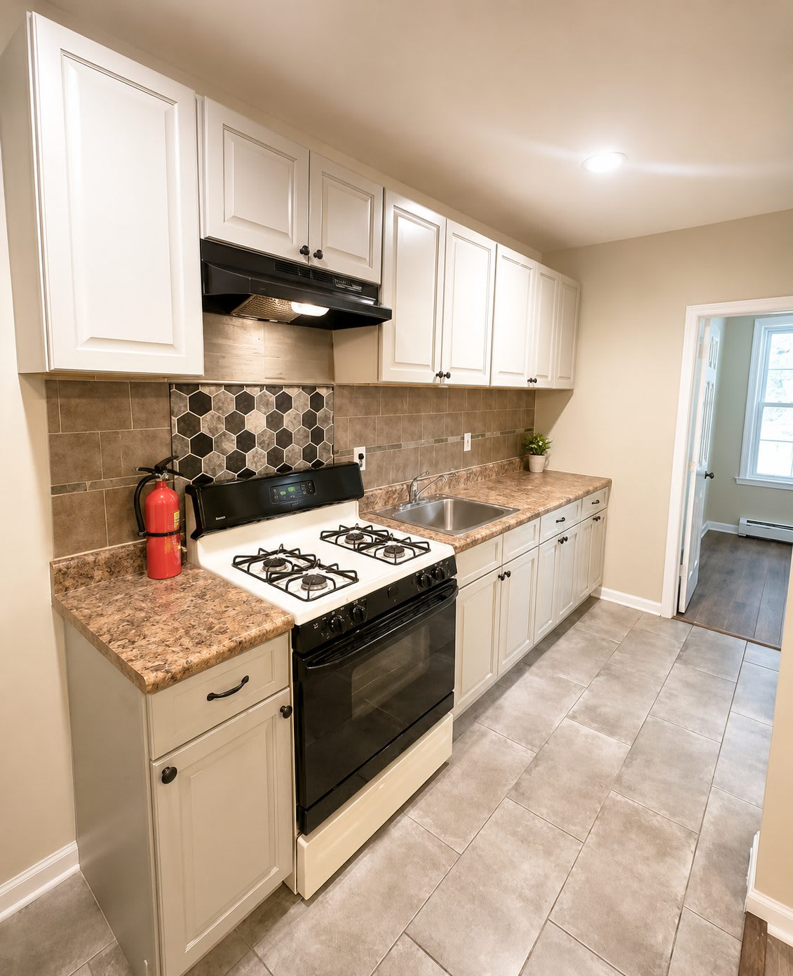 29 Taylor Street – photo 1