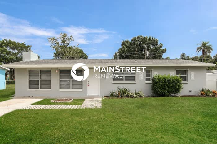 4395 Sherwood Boulevard – photo 1