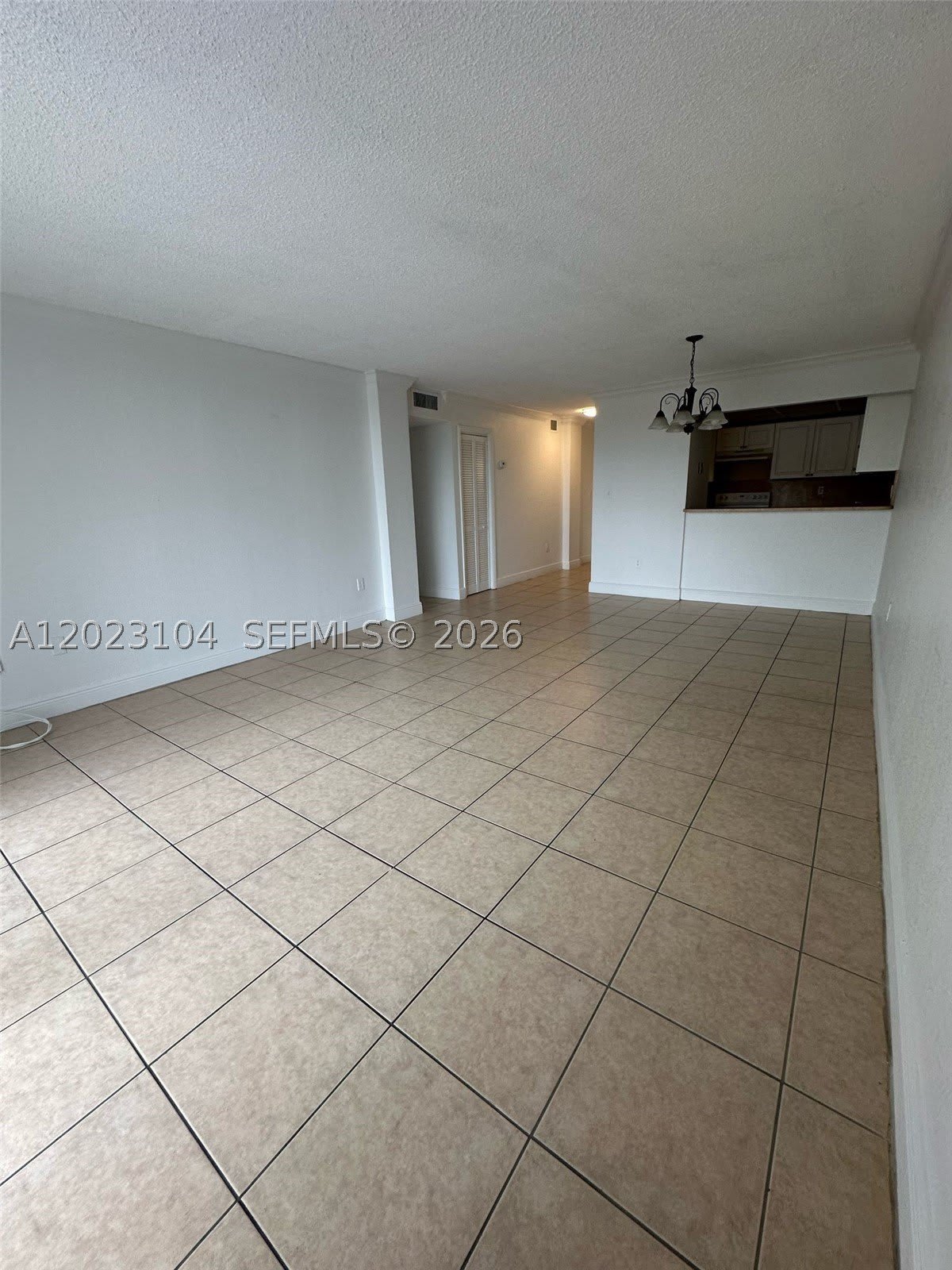 6930 Miami Gardens Dr – photo 1