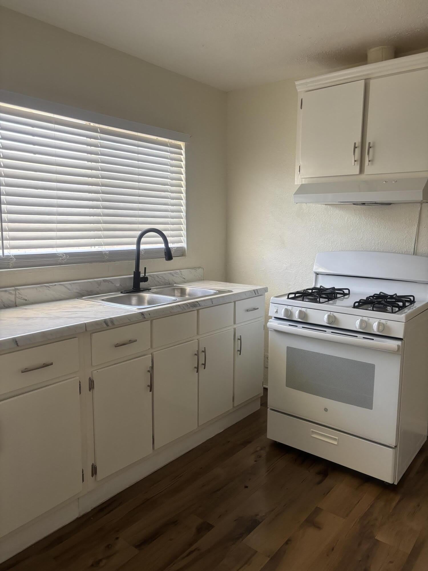 83632 Manzanita Avenue – photo 1 of 21