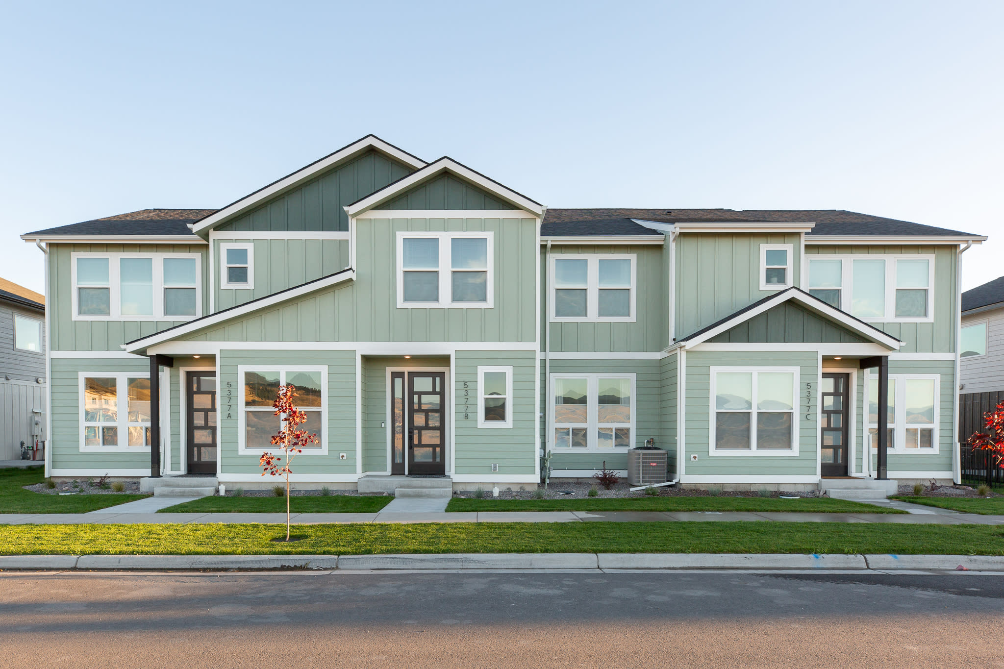5377 Remington Drive – photo 1 of 119