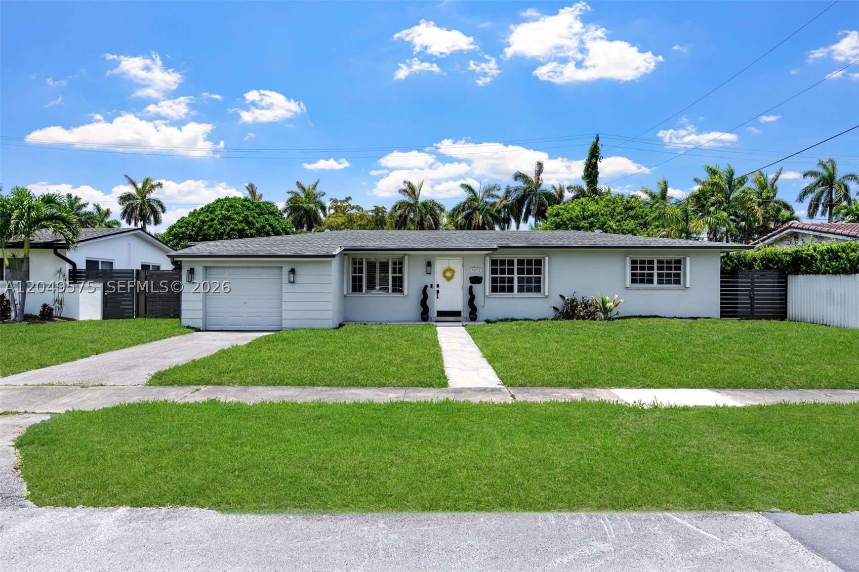 9075 SW 48th Ter – photo 1 of 35