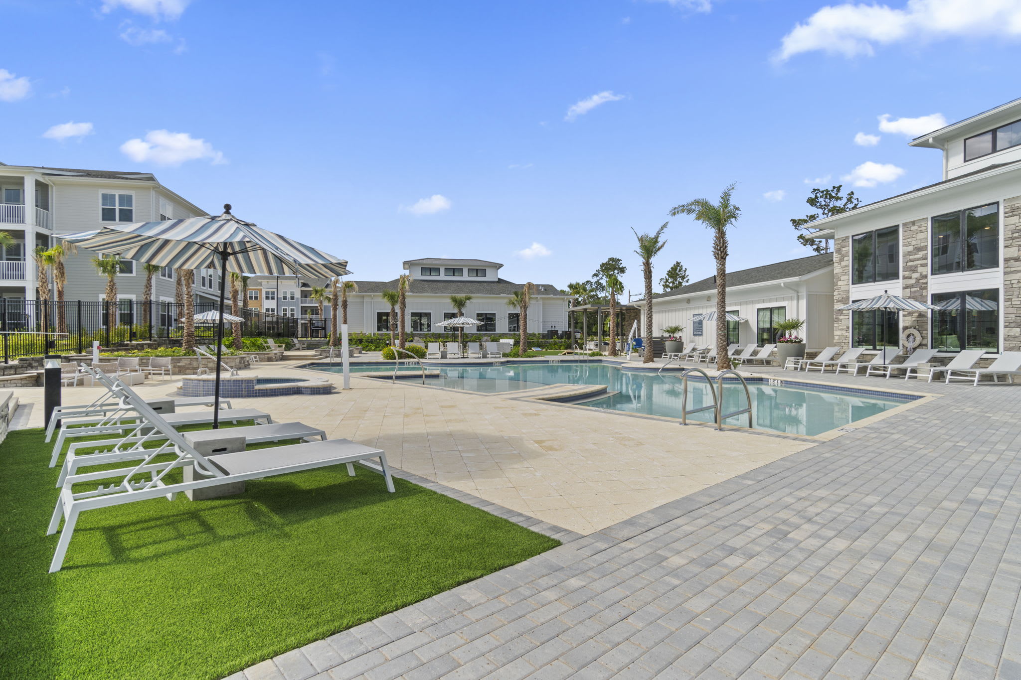 The Quinn – photo 1