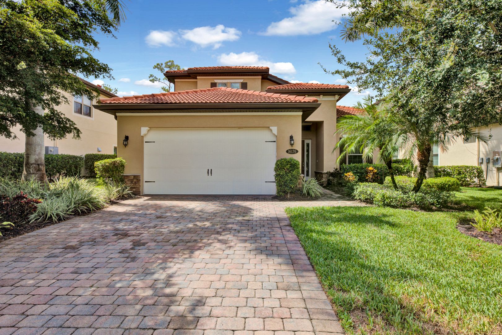 SINGLE FAMILY POOL HOME – photo 1