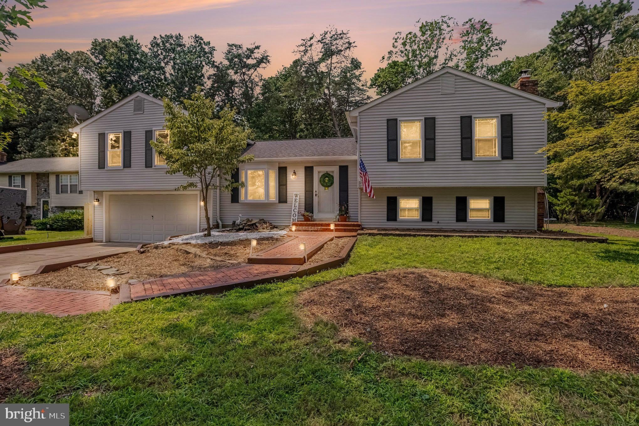 204 KENTUCKY Avenue – photo 1 of 24