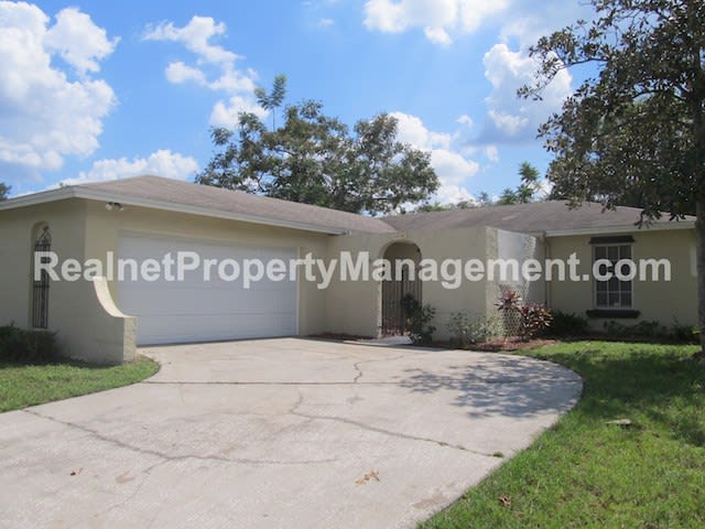 2215 Elizabeth Dr – photo 1