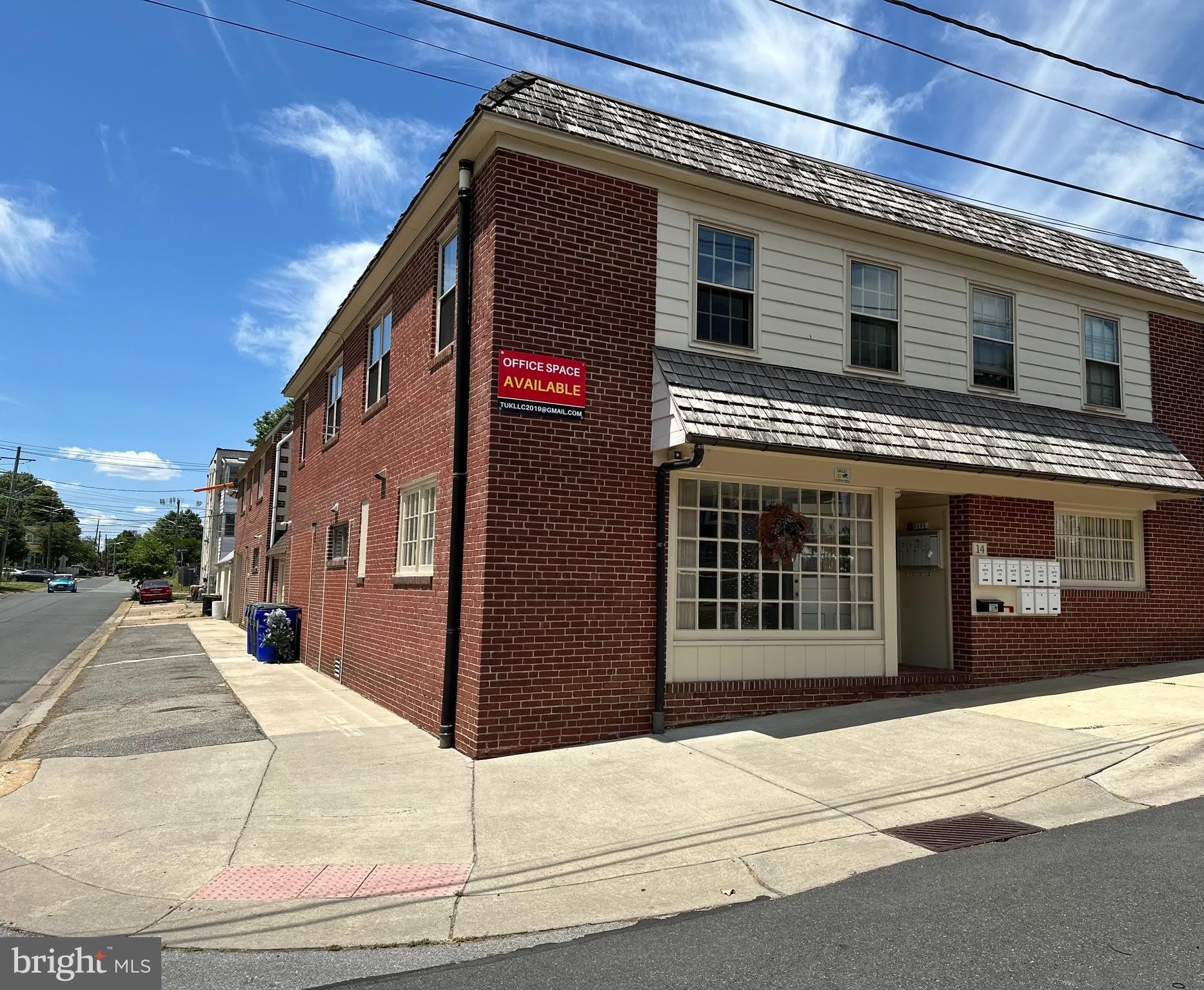 14 E 40TH Street – photo 1 of 7