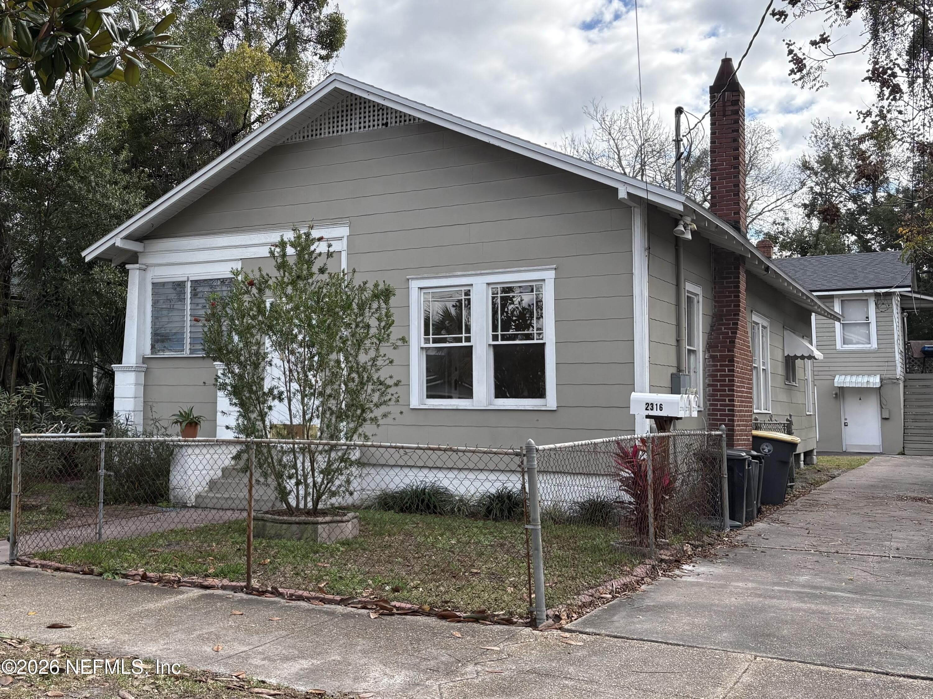 2316 GILMORE Street – photo 1