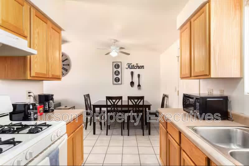 1223 North Belvedere Avenue – photo 1