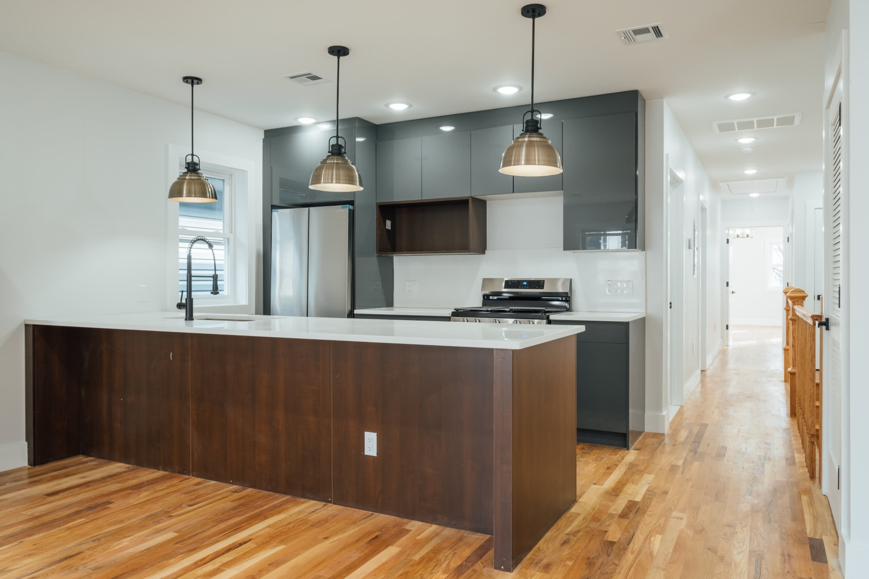 88 Hollywood Avenue – photo 1