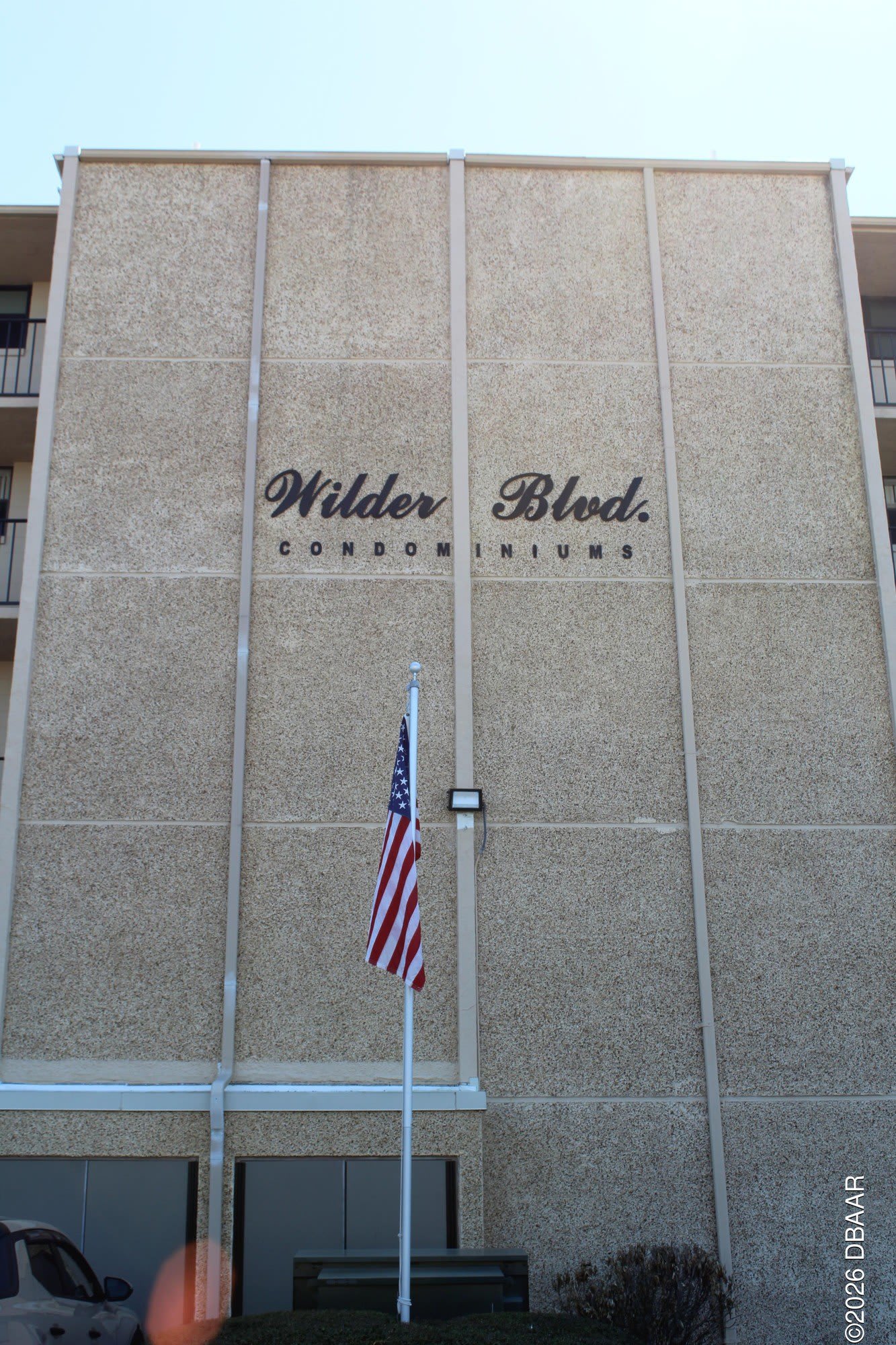 329 Wilder Boulevard – photo 1