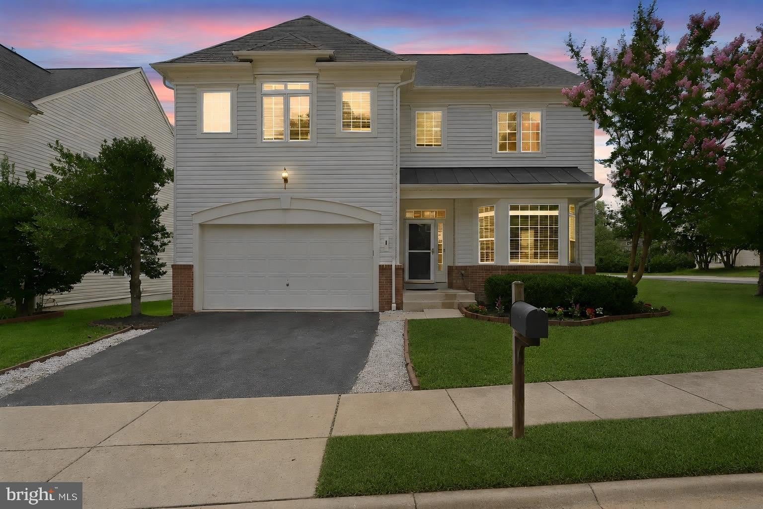 1 Rivers Edge Terrace – photo 1 of 37